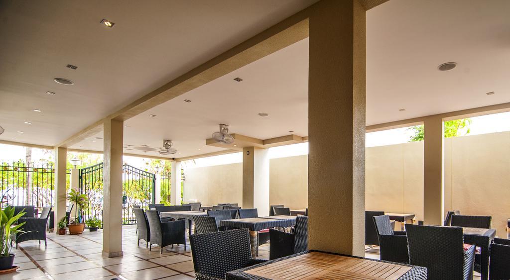 Fern Boquete Inn Hulhumale Luaran gambar